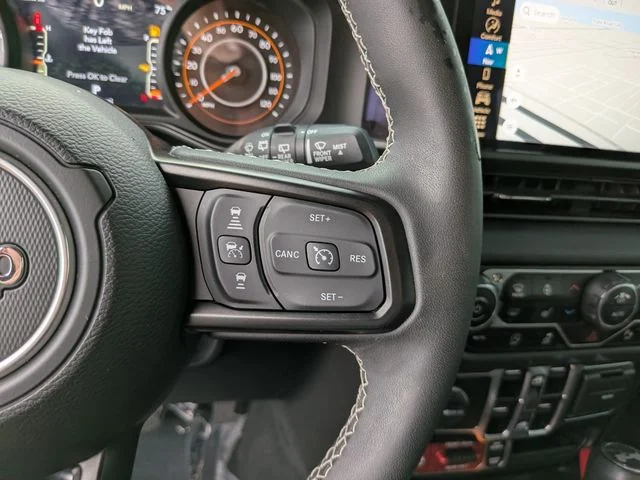 Used 2025 White Jeep Rubicon X image 28