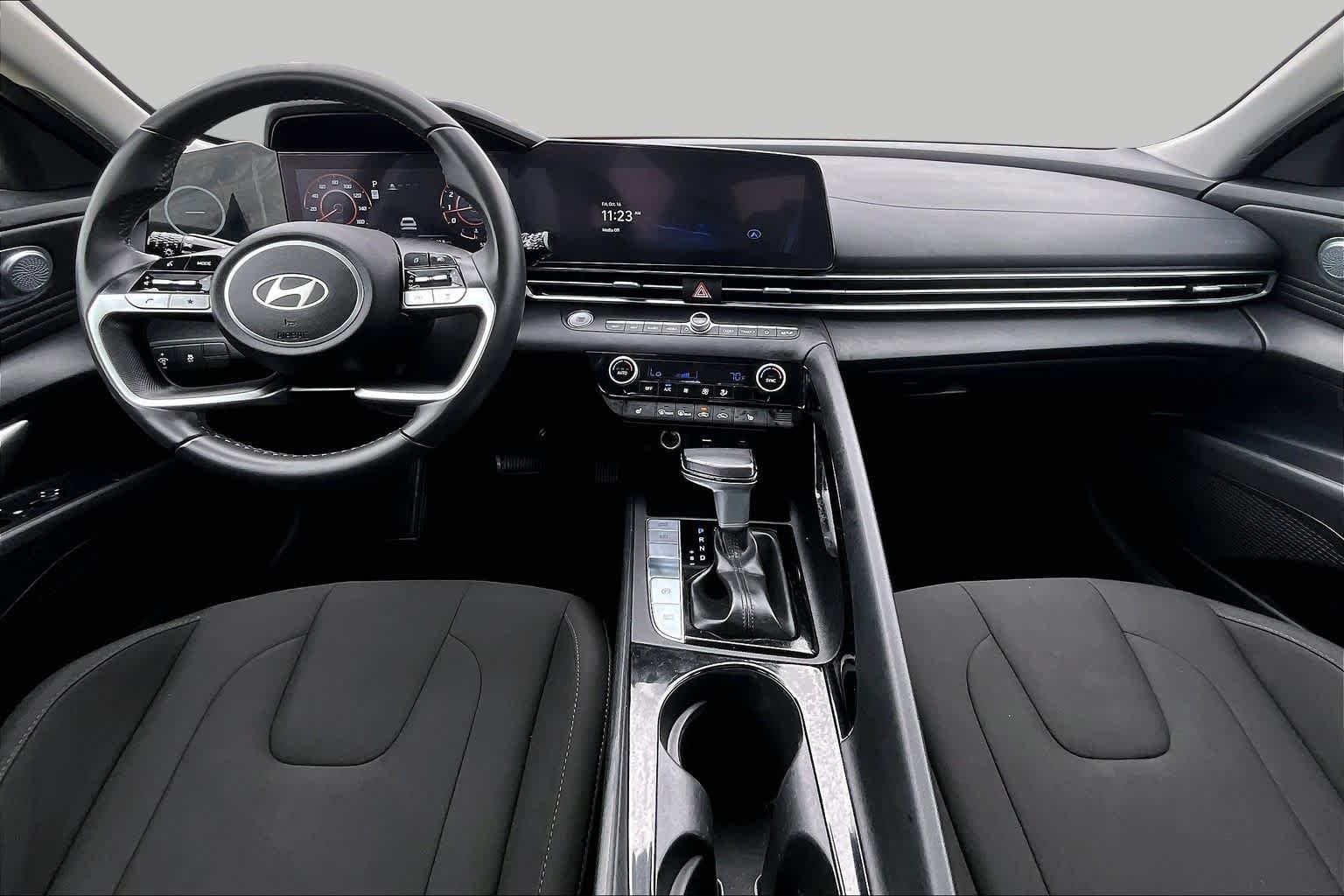Used 2025 Intense Blue Hyundai SEL Convenience image 16