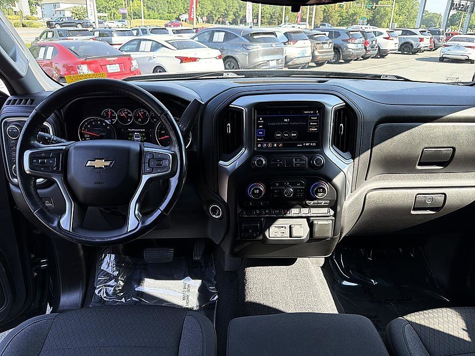 Used 2020 Shadow Gray Metallic Chevrolet LT image 14