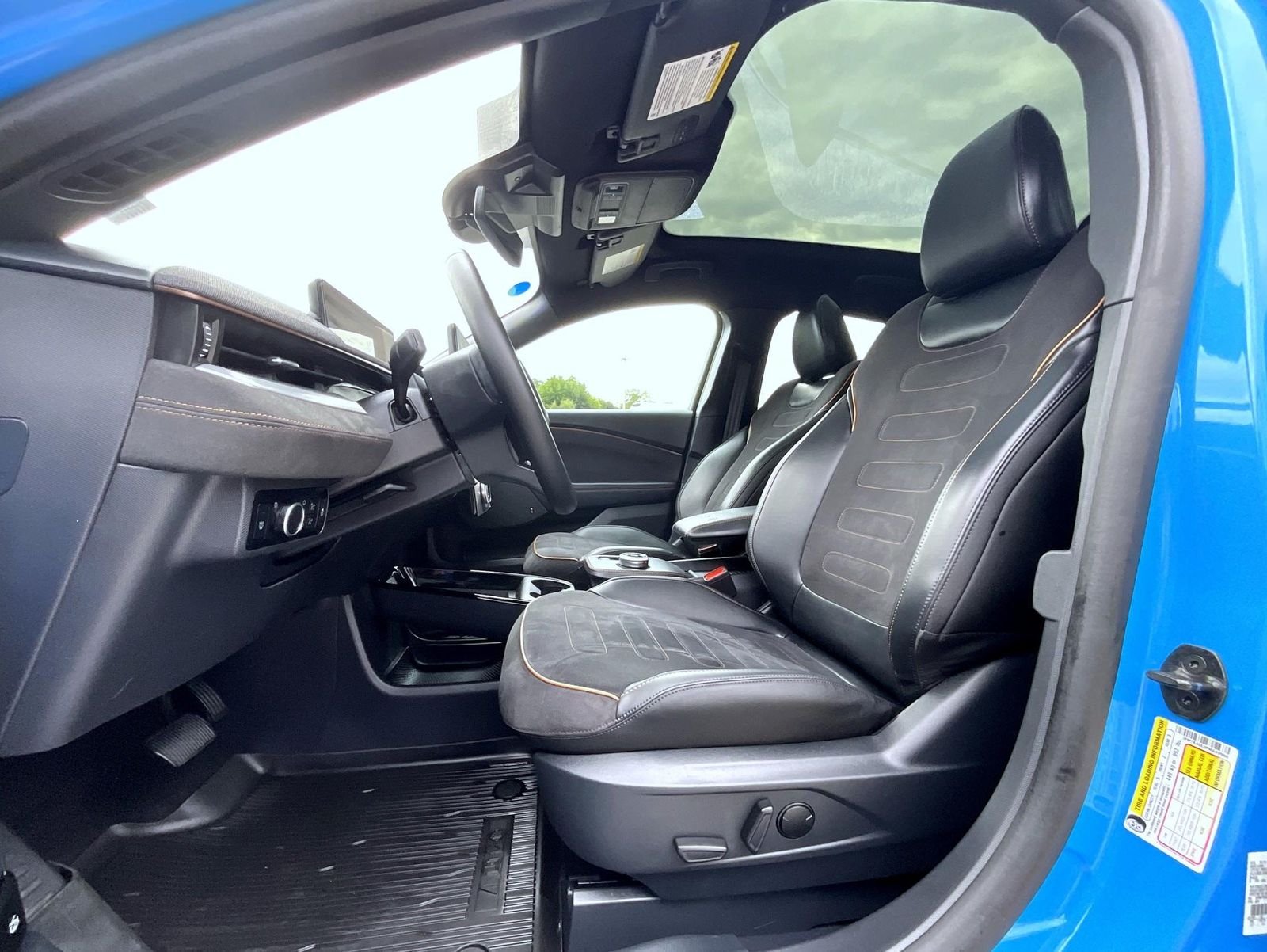 Used 2023 Blue Ford GT image 11