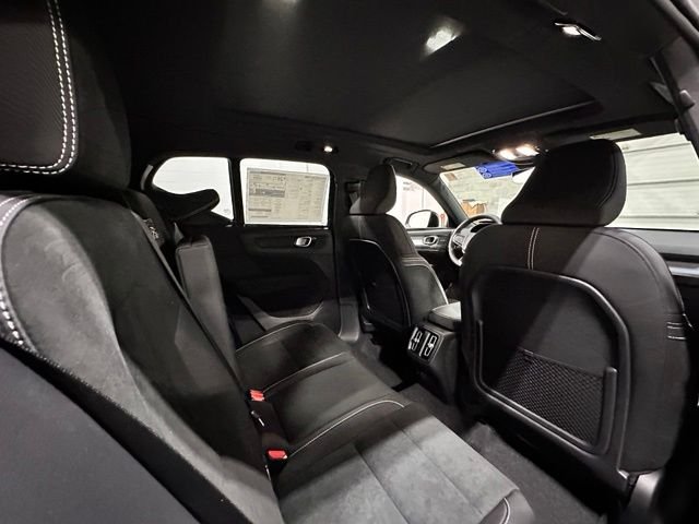 New 2026 Gray Volvo B5 Ultra Black Edition image 15