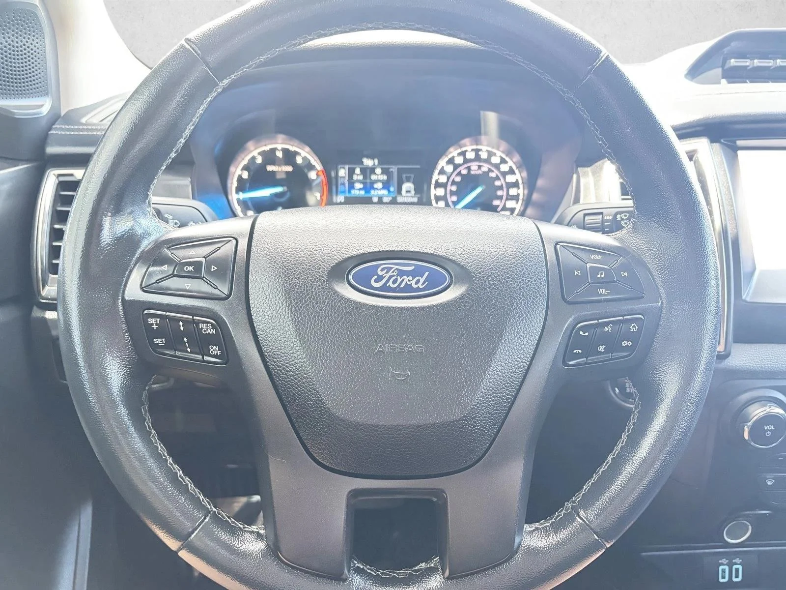 Used 2023 Shadow Black Ford LARIAT image 8