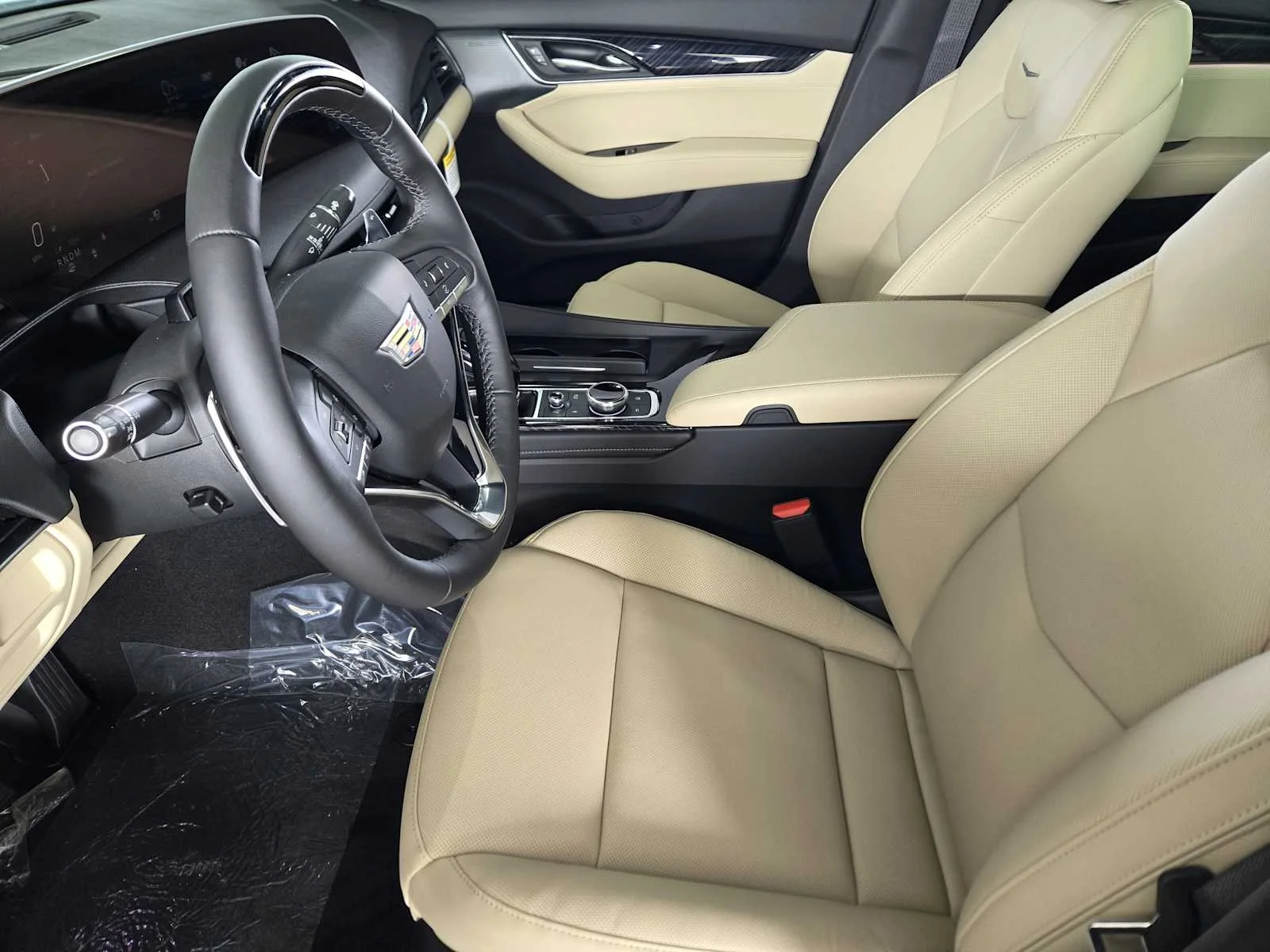New 2026 Vibrant White Tricoat Cadillac Premium Luxury image 8