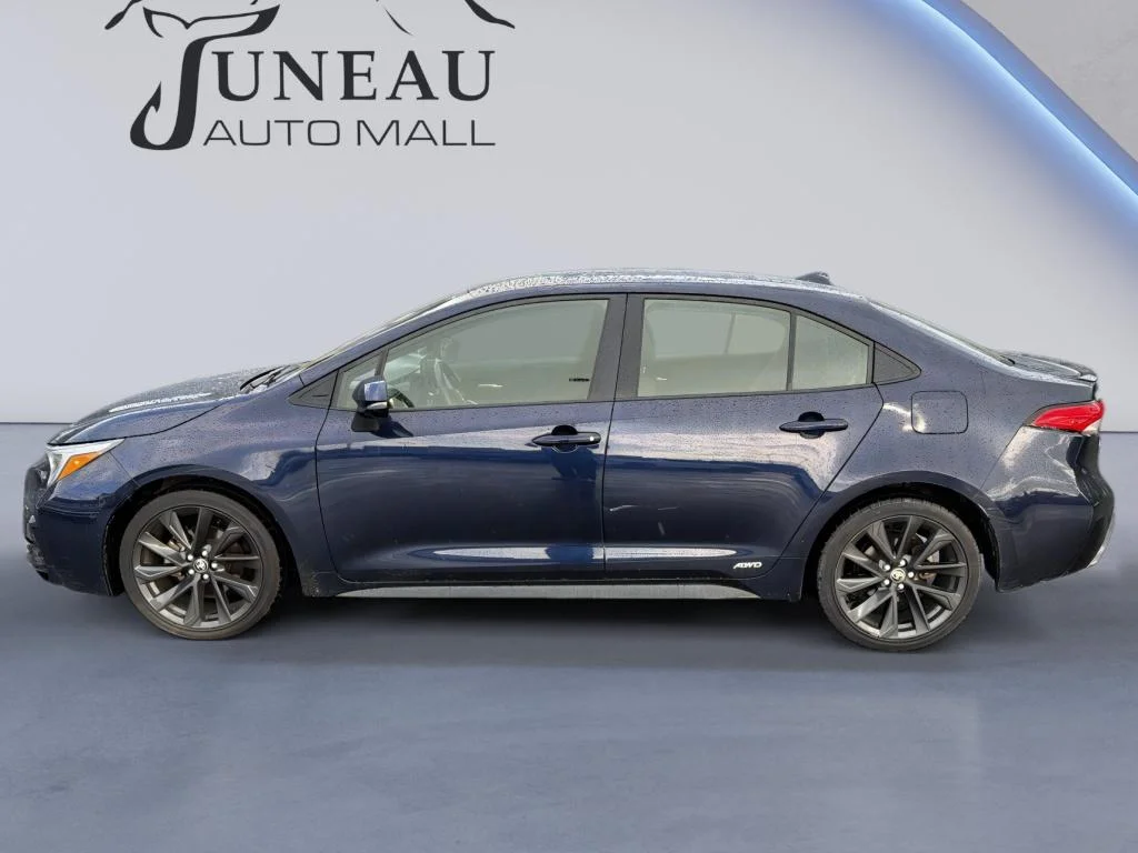 Used 2023 Blueprint Toyota Hybrid SE image 6