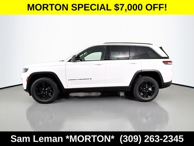 New 2026 Bright White Clear-Coat Exterior Paint Jeep Altitude image 4