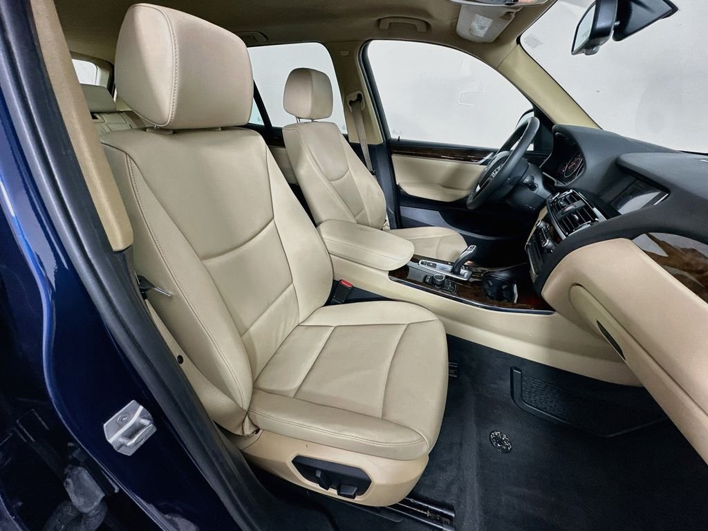 Used 2017 Deep Sea Blue Metallic BMW sDrive28i image 26