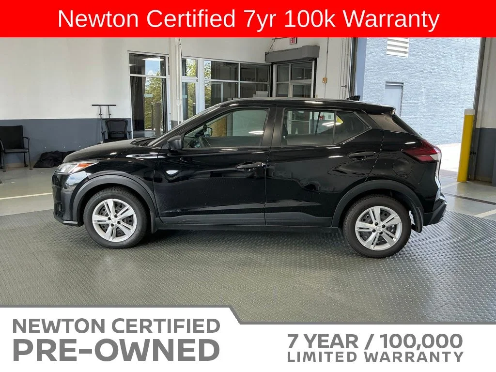 Certified Used 2024 Super Black Nissan S image 4