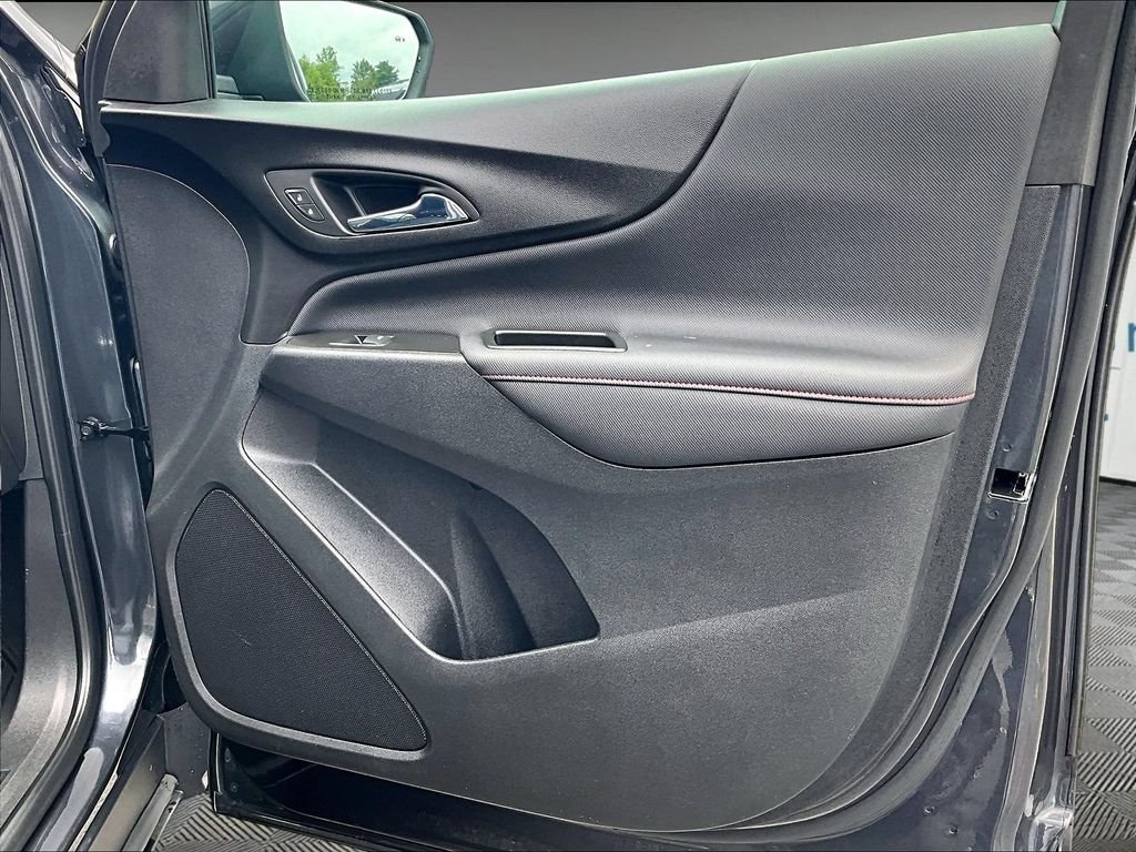 Used 2022 Gray Chevrolet RS image 12