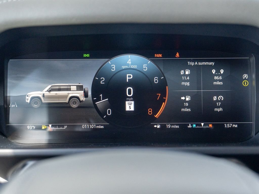 2025 Land Rover Defender Octa Edition One - Photo 13