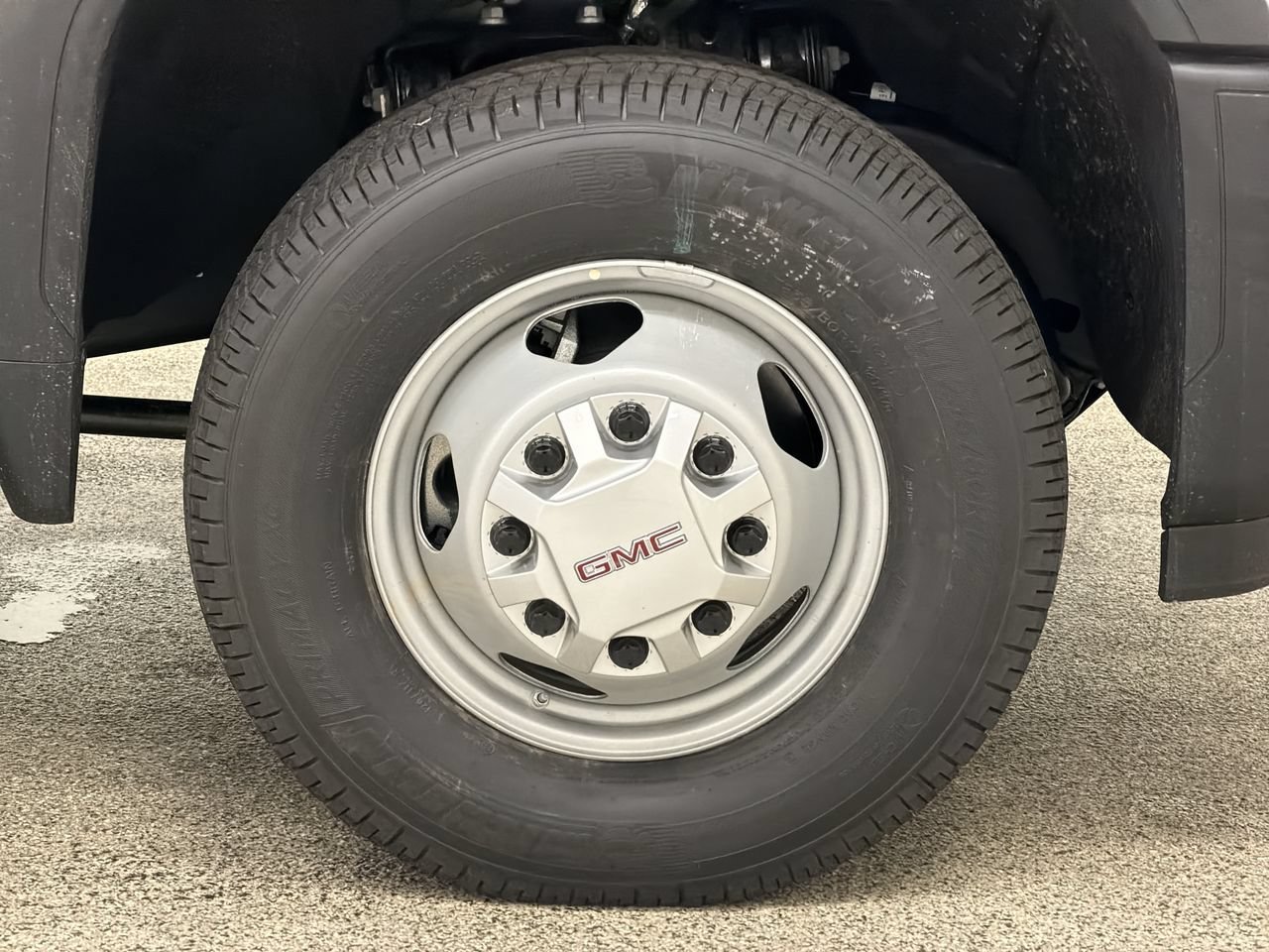 2026 GMC Sierra 3500 Chassis Cab Pro - Photo 10