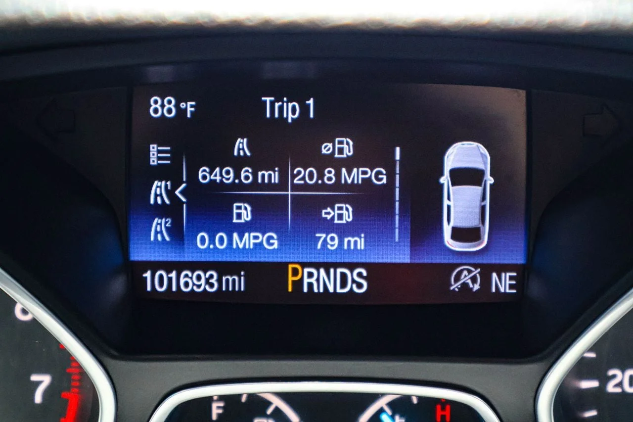 Used 2018 Magnetic Ford Titanium image 29