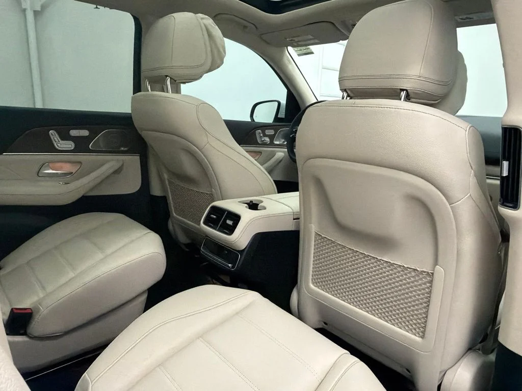 New 2026 White Mercedes-Benz GLS 450 image 23
