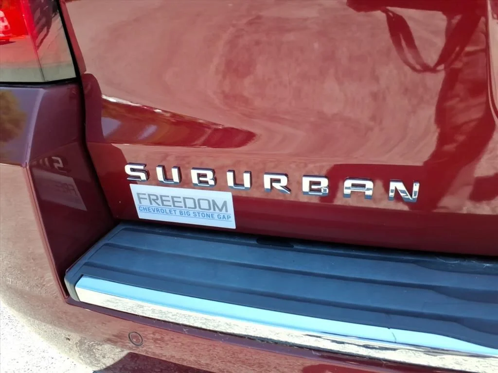 Used 2017 Red Chevrolet Premier image 5