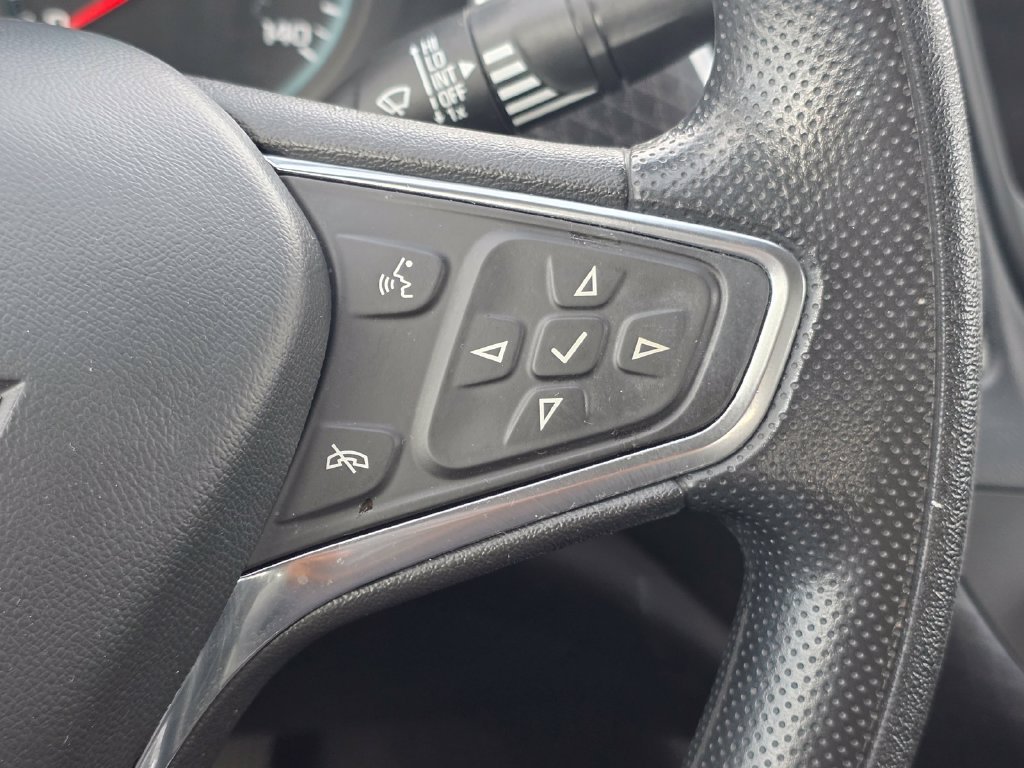 Used 2024 White Chevrolet LT image 40
