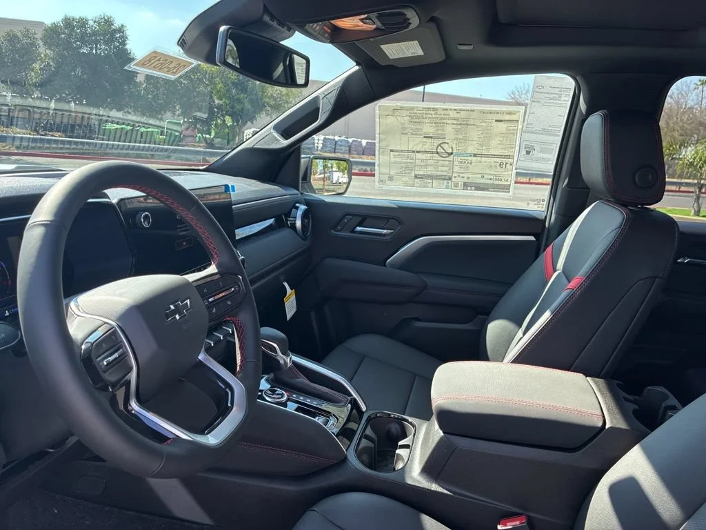 2026 Chevrolet Colorado Z71 - Photo 13