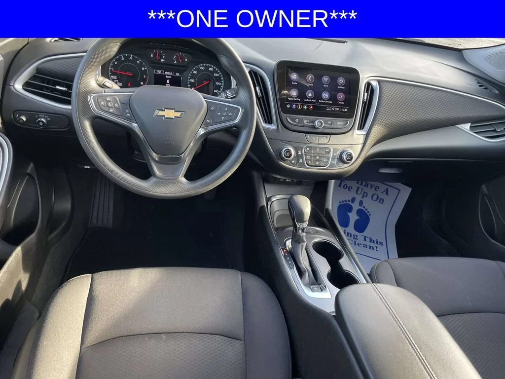 Used 2025 Summit White Chevrolet 1LT image 11