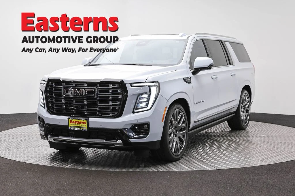 Used 2026 White GMC Denali Ultimate image 1