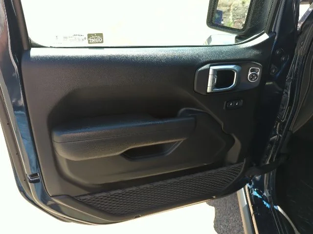 Certified Used 2025 Blue Jeep Nighthawk image 17