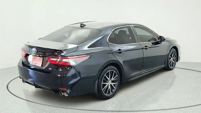 Used 2022 Black Toyota SE image 13