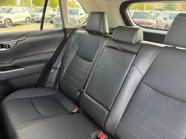 Used 2023 Blueprint Toyota XLE Premium image 29