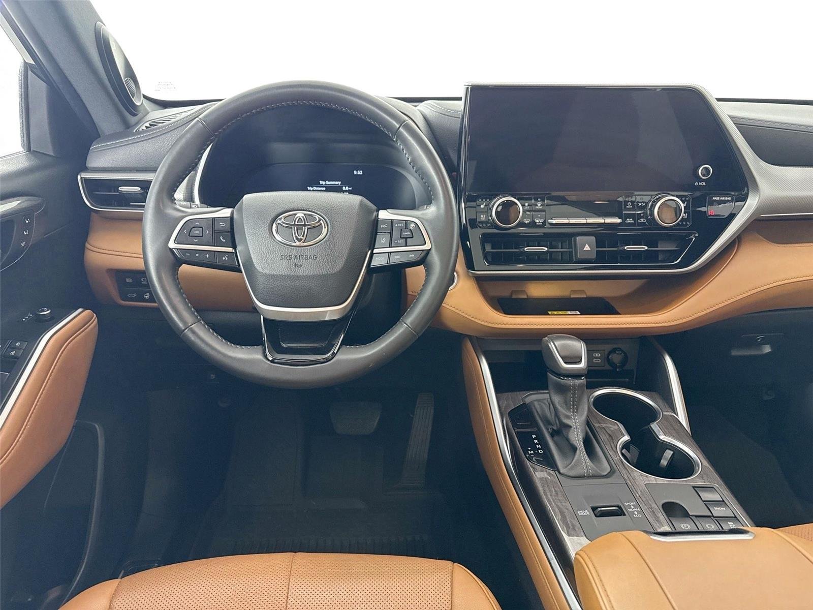 Used 2024 Blueprint Toyota Platinum image 33