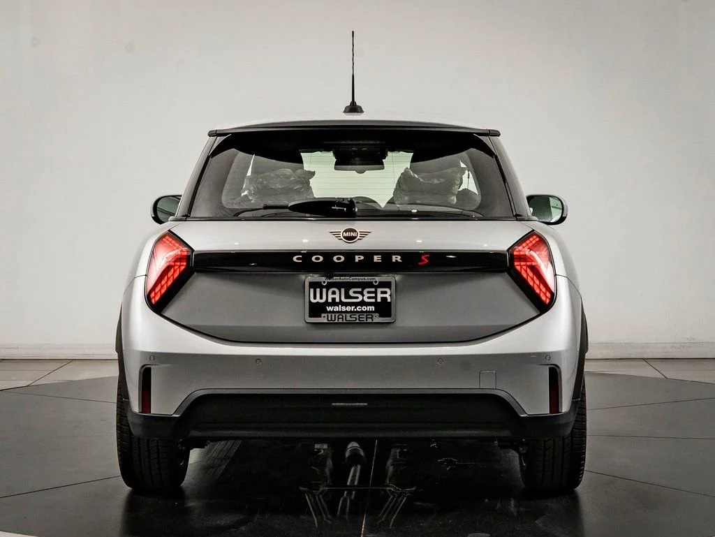 2026 MINI Hardtop 2 Door S - Photo 7