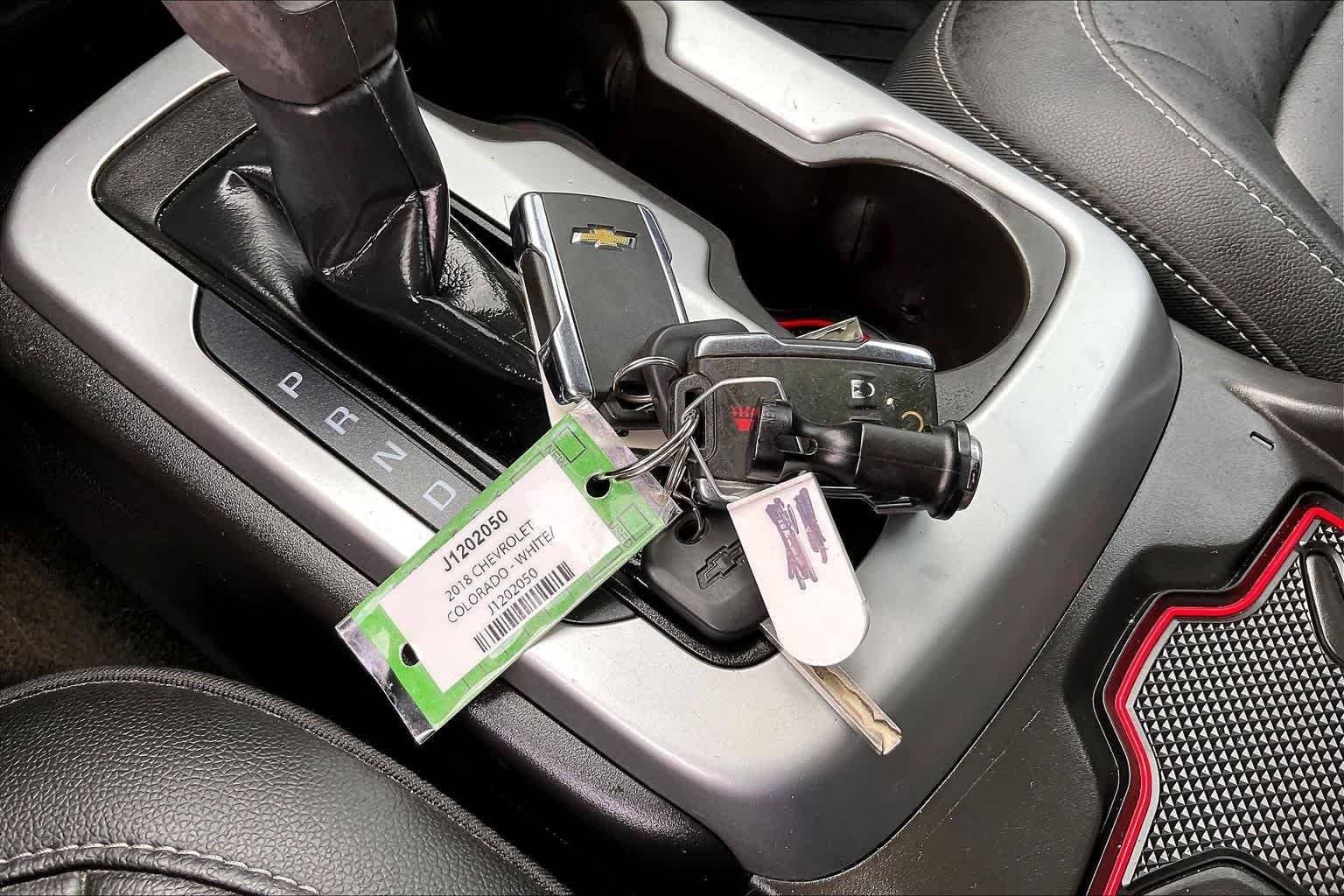 Used 2018 Summit White Chevrolet 4WD ZR2 image 14