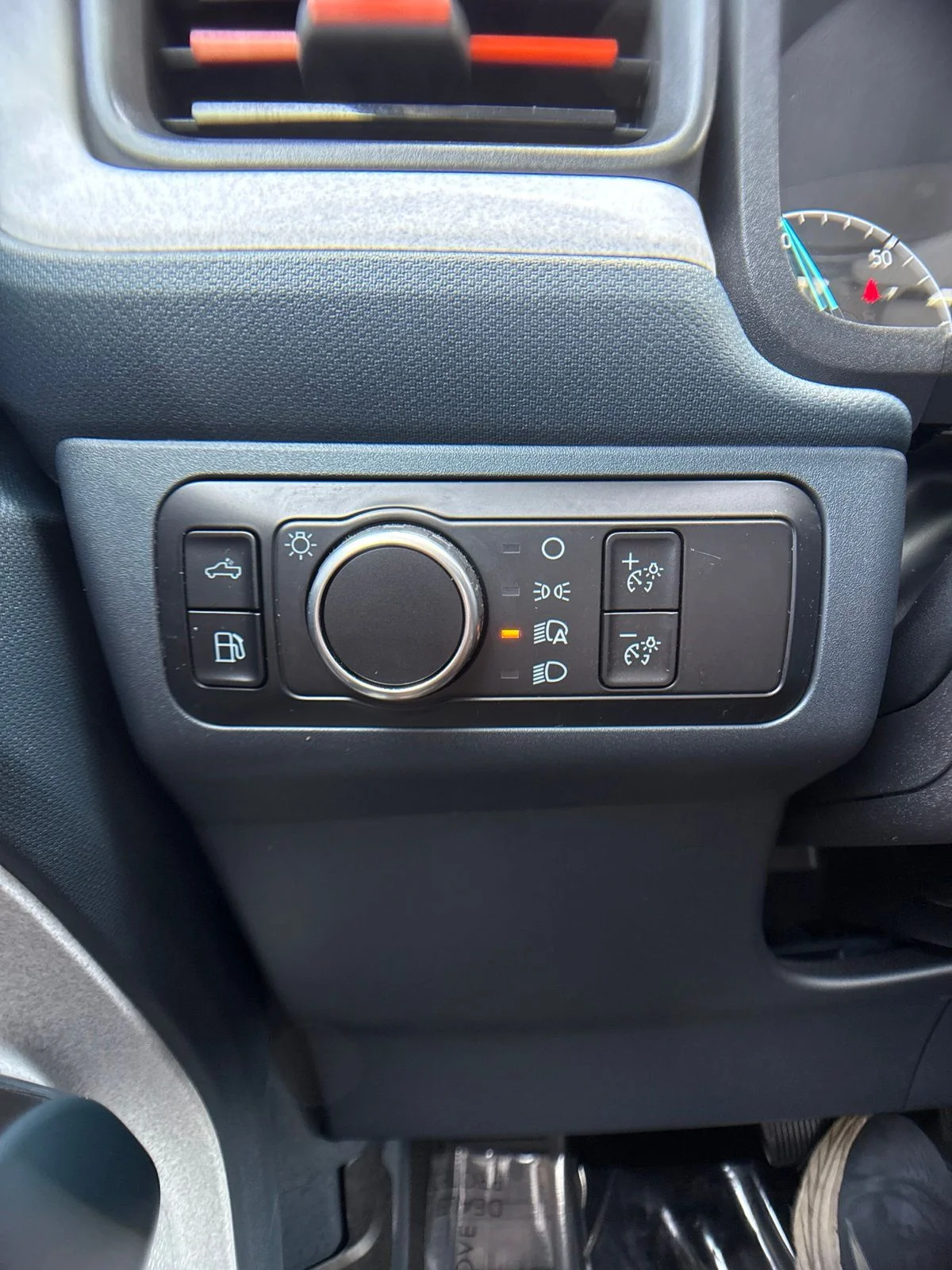 Used 2024 Gray Ford XLT image 20