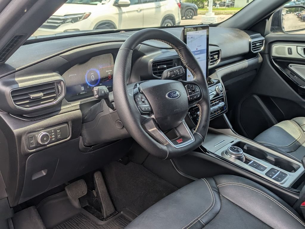Used 2022 Gray Ford ST image 27