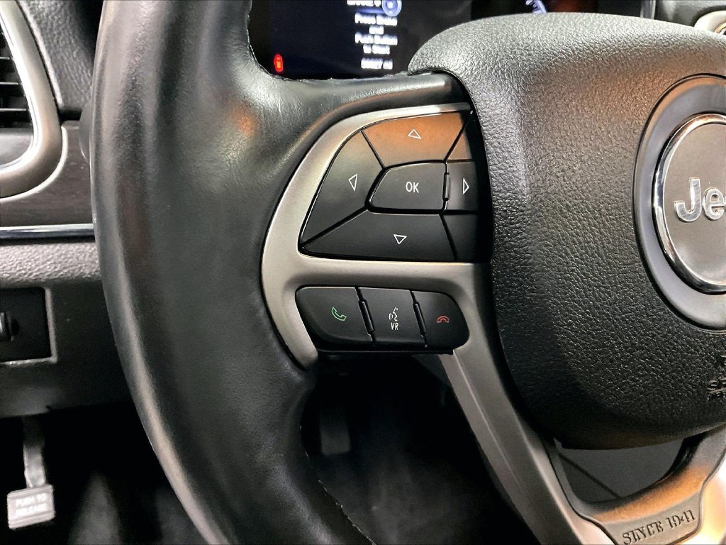 Used 2018 Gray Jeep Limited image 24