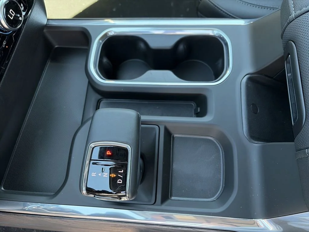 2026 GMC Sierra 1500 SLT - Photo 21