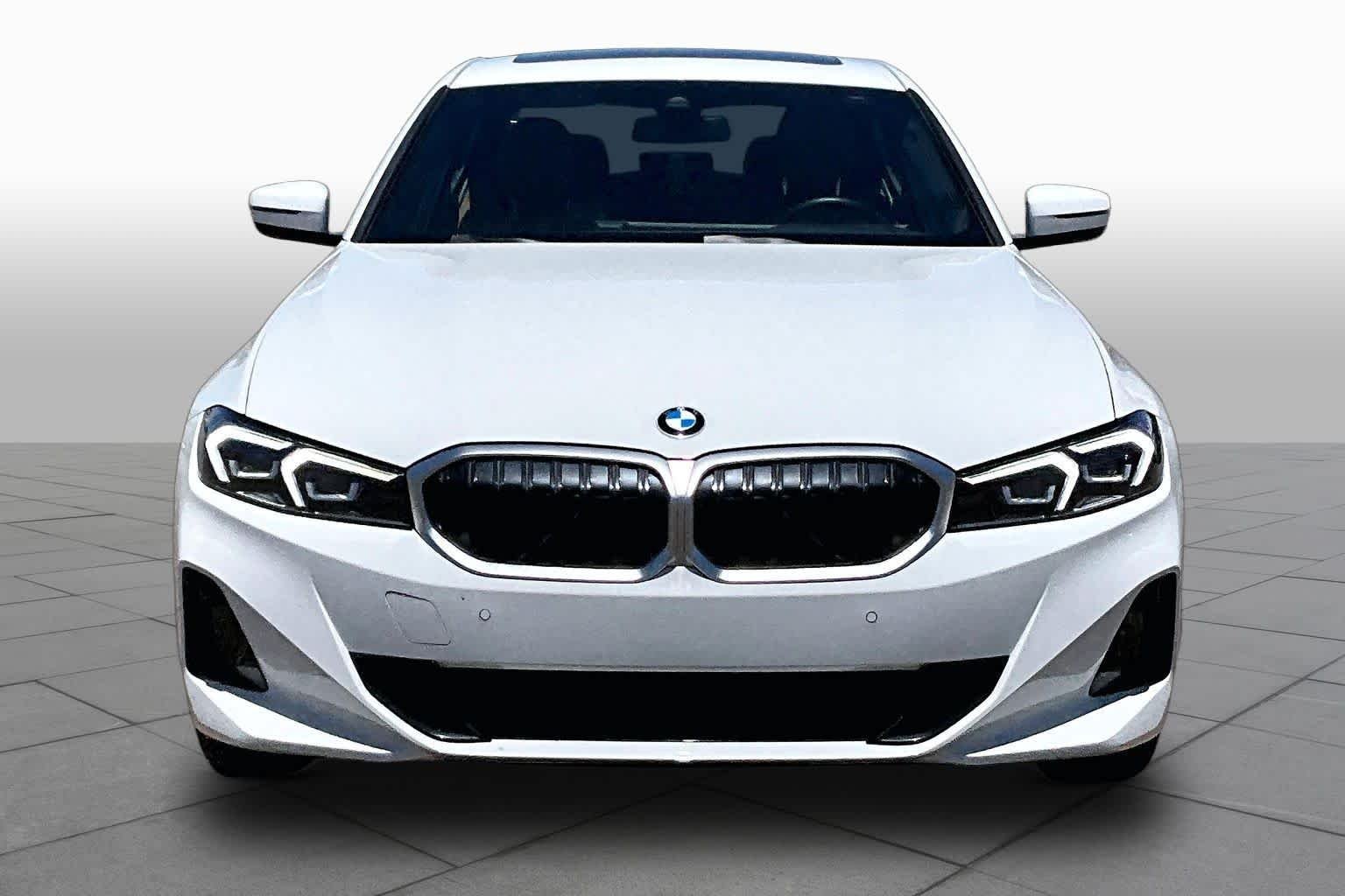 Used 2023 Alpine White BMW 330i xDrive image 3