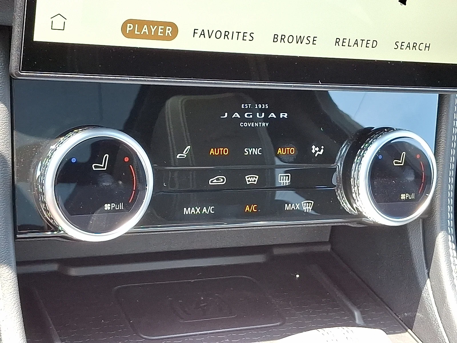 2026 Jaguar F-Pace R-Dynamic S - Photo 19