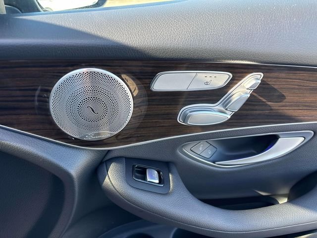 Used 2021 Gray Mercedes-Benz GLC 300 image 17