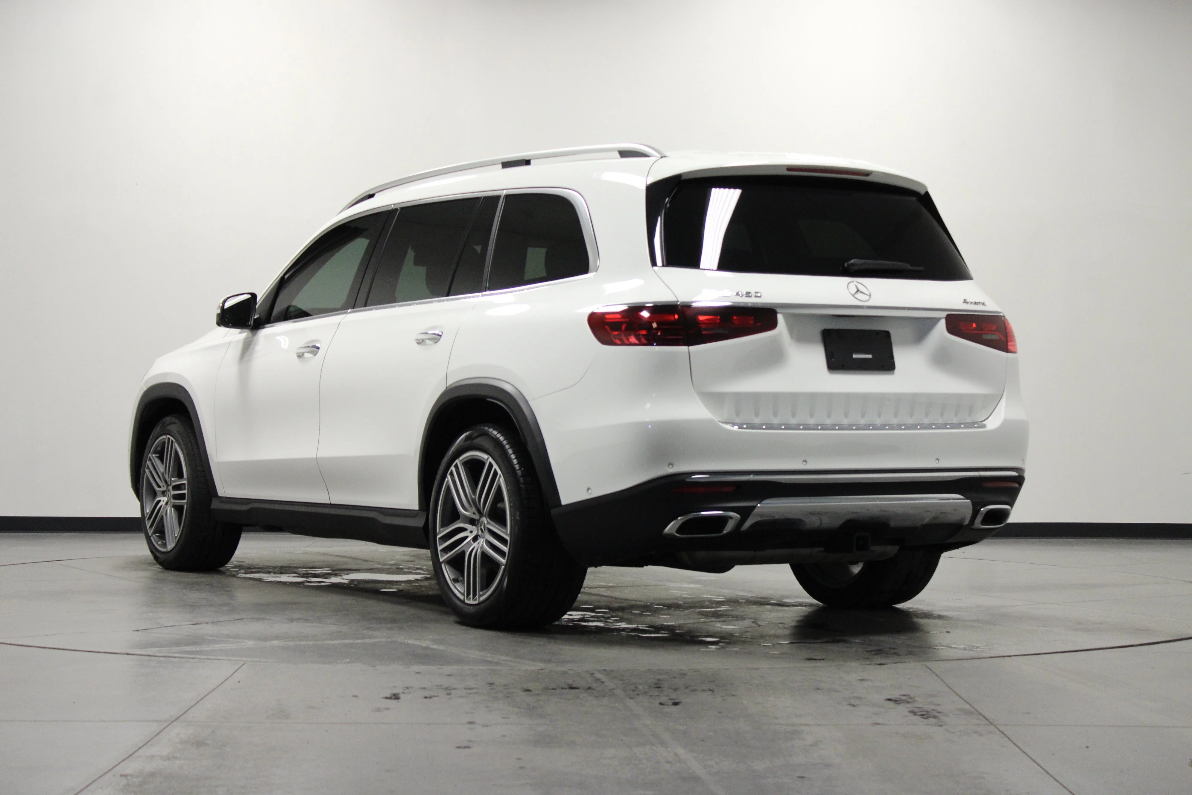 Used 2024 Polar White Mercedes-Benz GLS 450 image 6