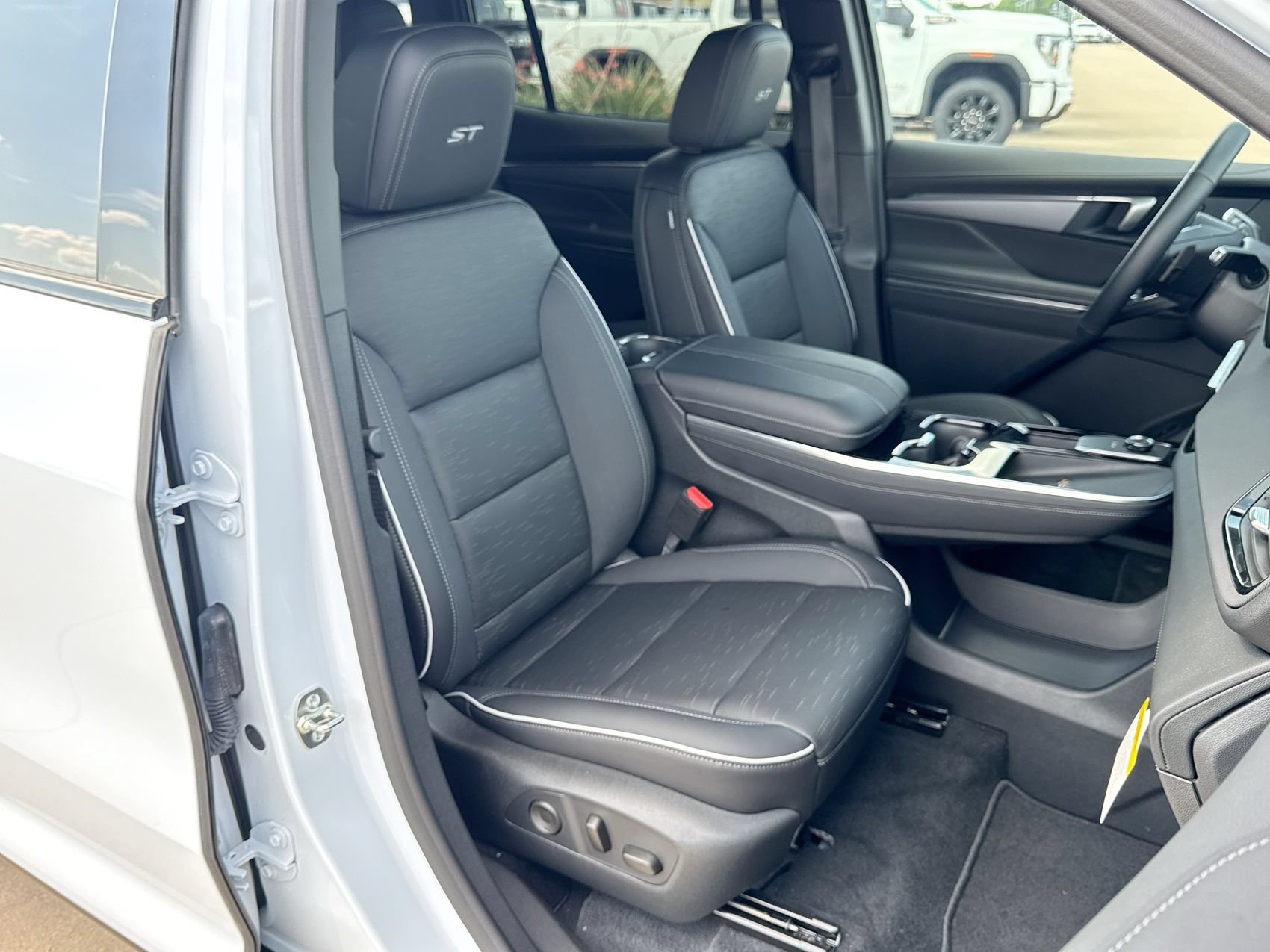 2026 Buick Enclave Sport Touring - Photo 25