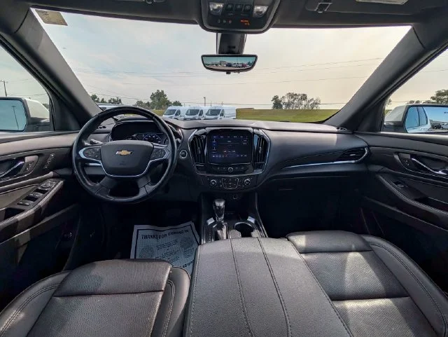 Used 2022 Beige Chevrolet High Country image 12