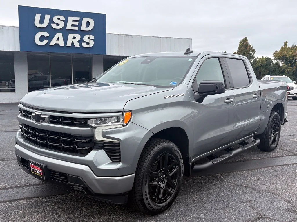 Used 2023 STERLING GRAY METALLIC Chevrolet RST image 2