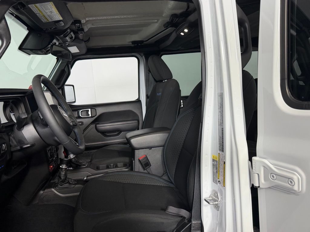 Used 2025 White Jeep Rubicon 4xe image 20