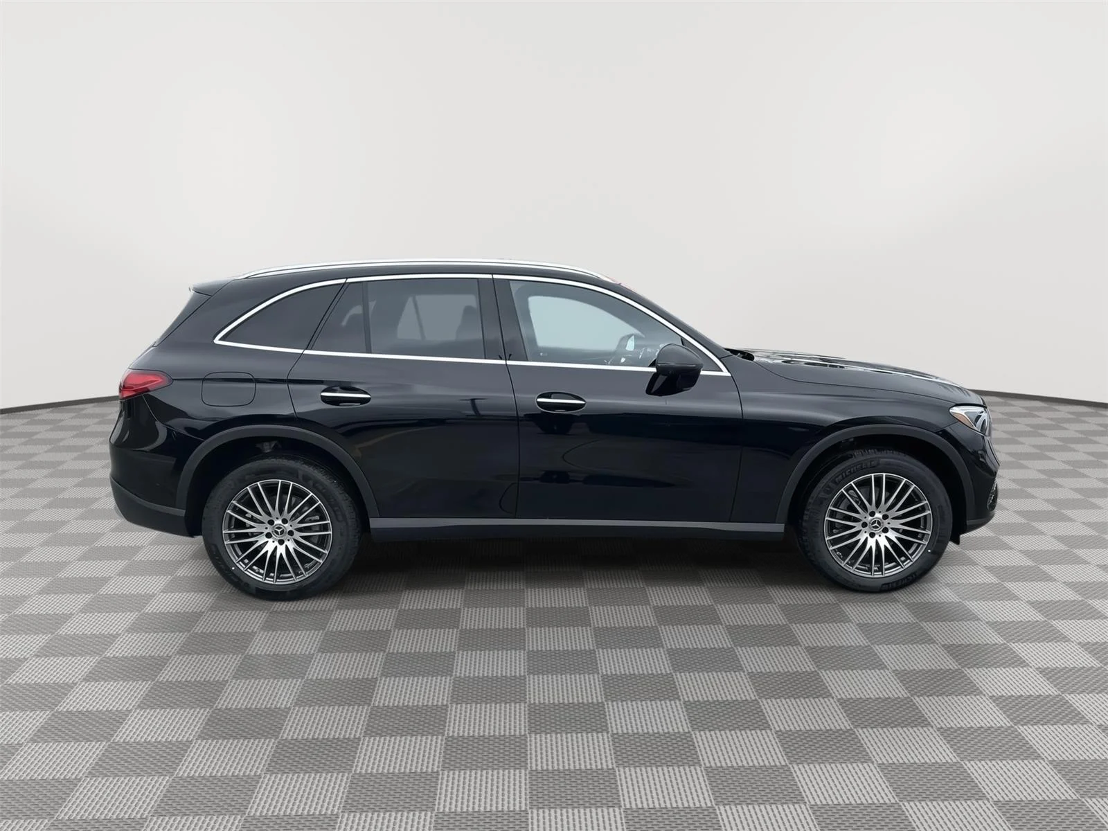 New 2026 BLACK Mercedes-Benz GLC 300 image 2