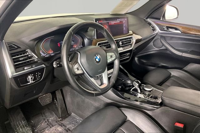 Used 2023 White BMW sDrive30i image 15