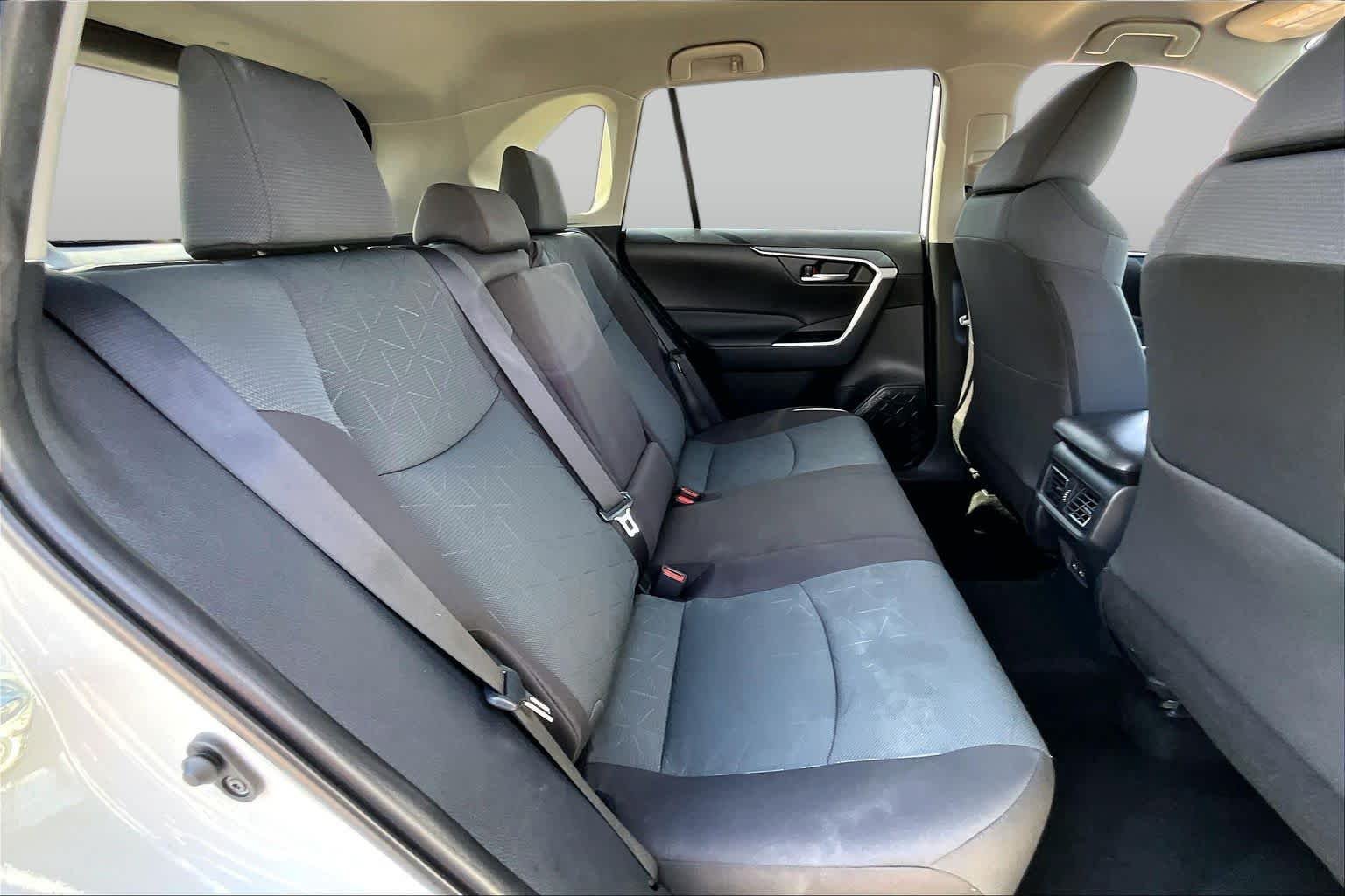 Used 2025 Ice Cap Toyota XLE image 21