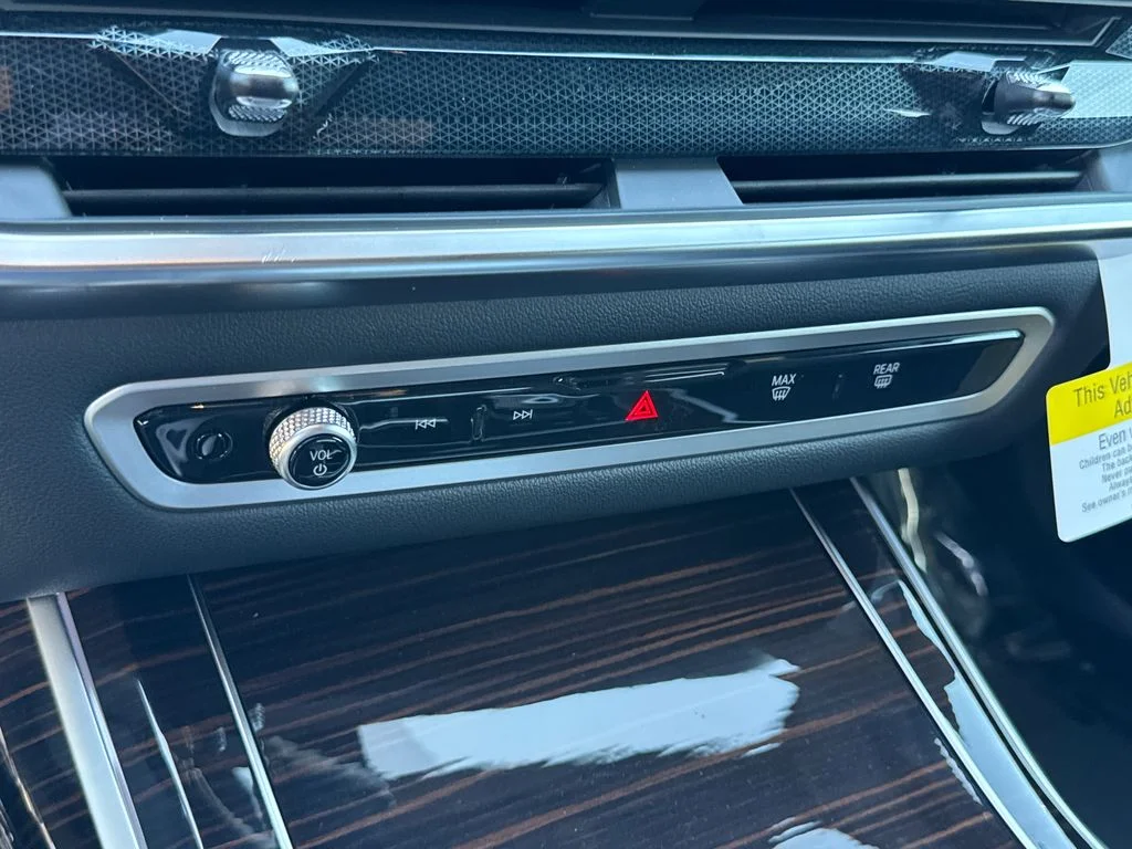 New 2027 White BMW xDrive40i image 31