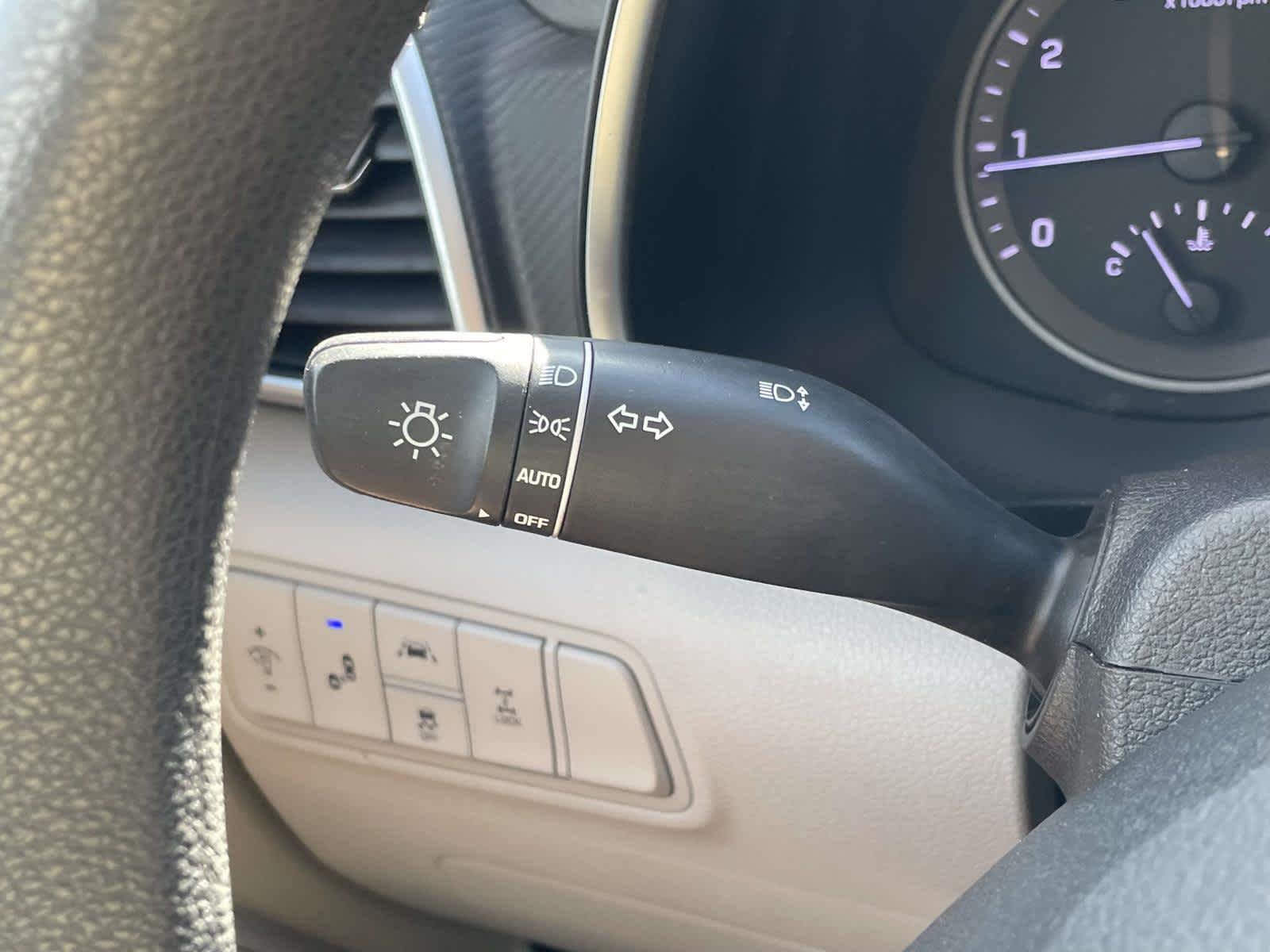 Used 2019 Coliseum Gray Hyundai SEL image 35