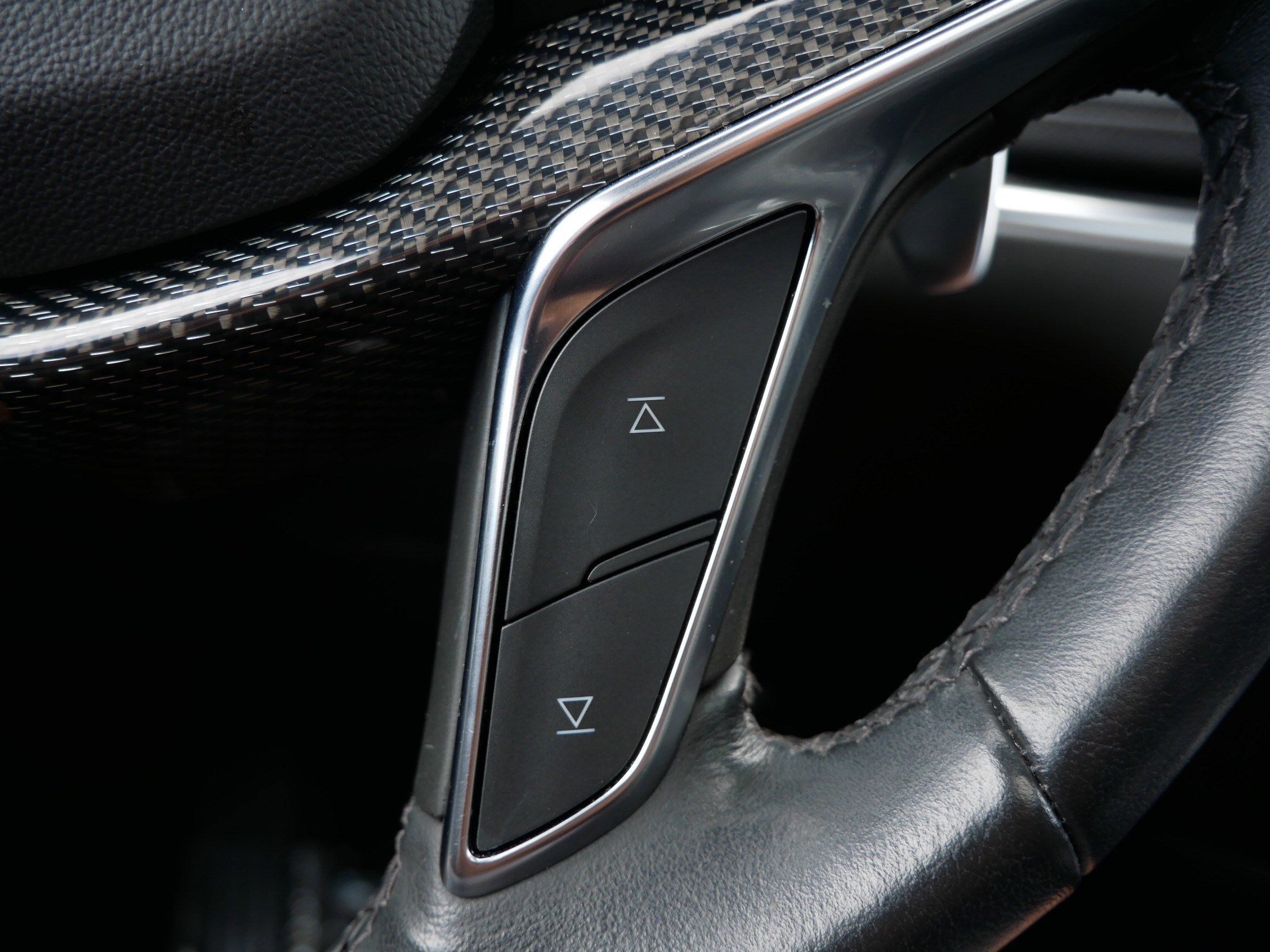 Used 2023 Wilder Metallic Cadillac Sport image 31