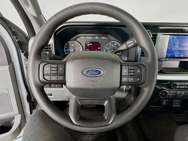 New 2026 Oxford White Ford F-250® XL image 40