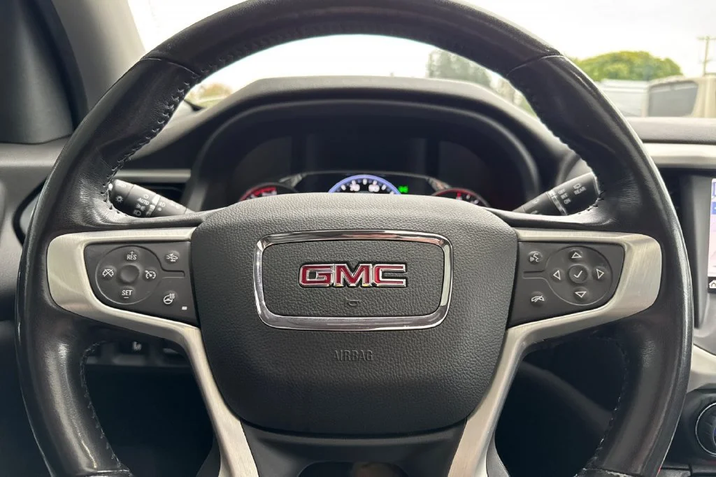 2022 GMC Acadia SLT - Photo 25