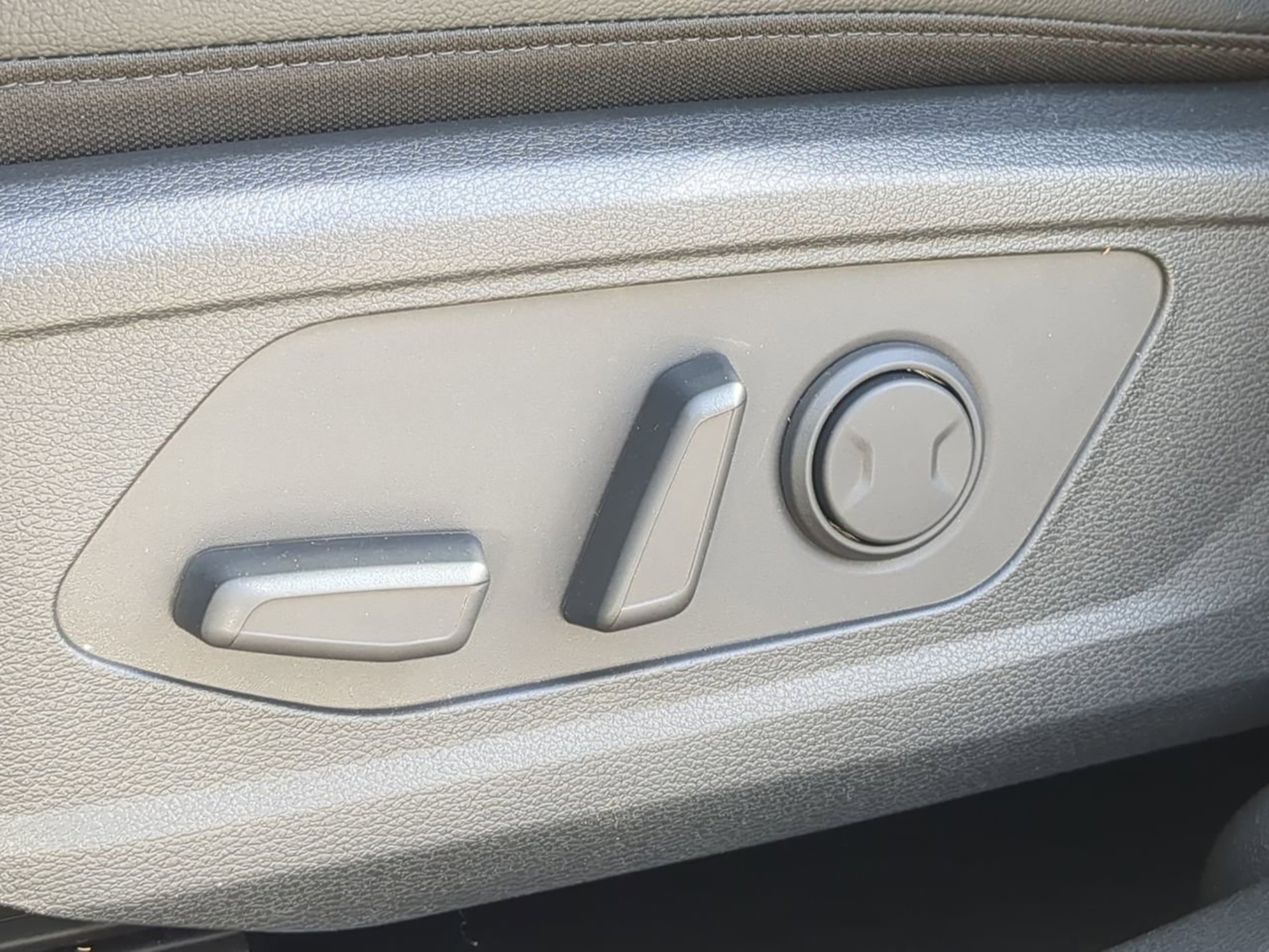 New 2026 Ebony Black Kia EX image 22