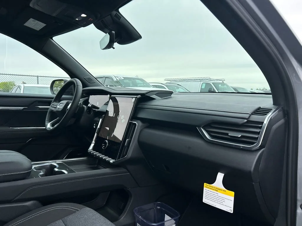 2026 GMC Acadia Elevation - Photo 39