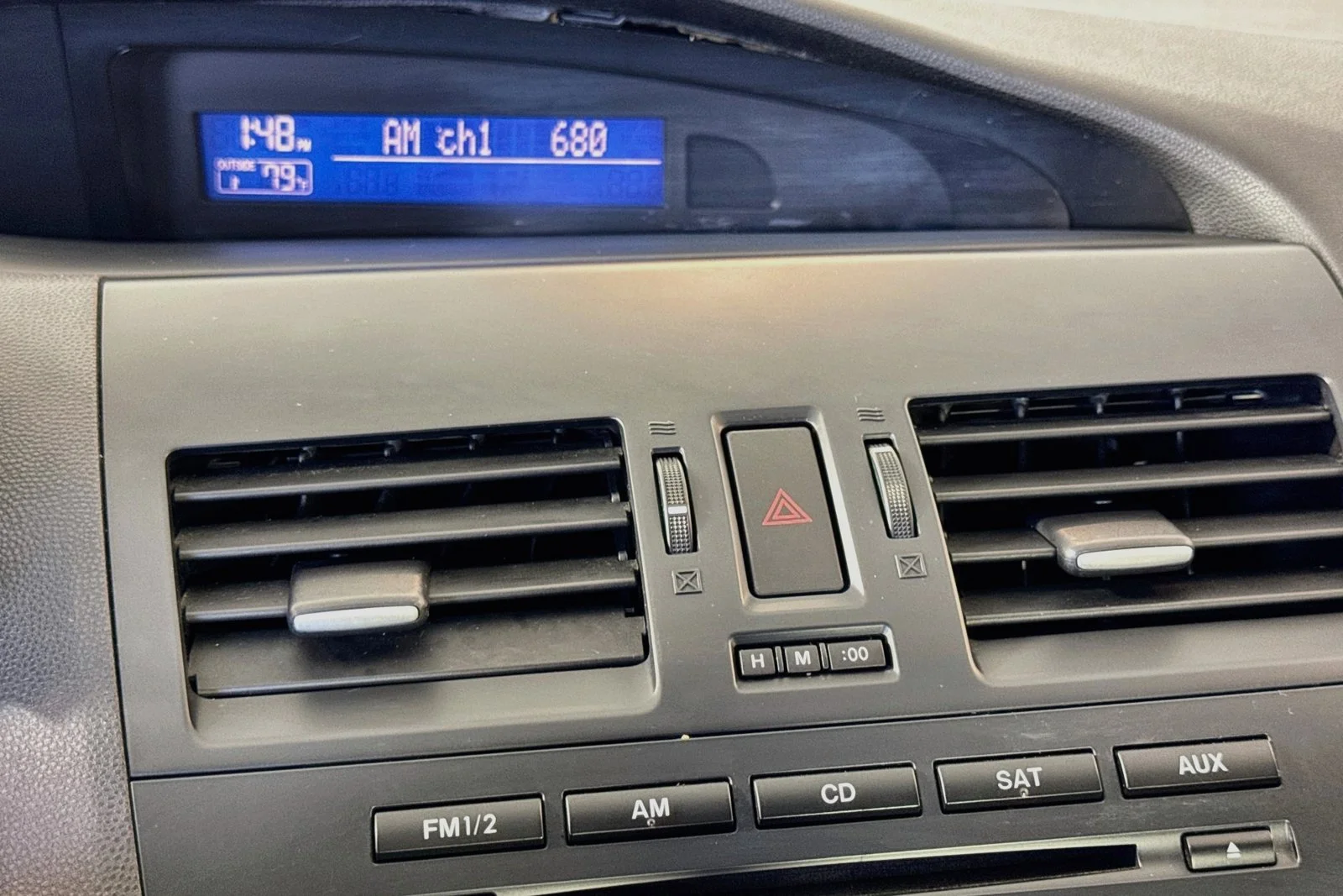 Used 2013 Black Mica Mazda i SV image 13